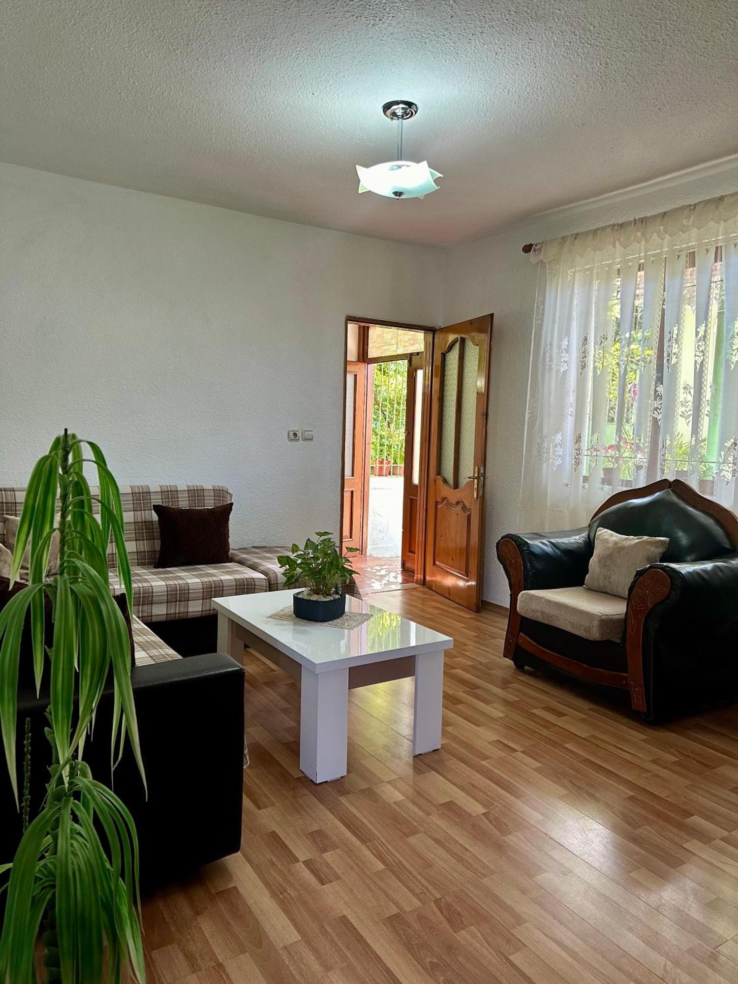 Appartamento Jea House Pogradec Esterno foto